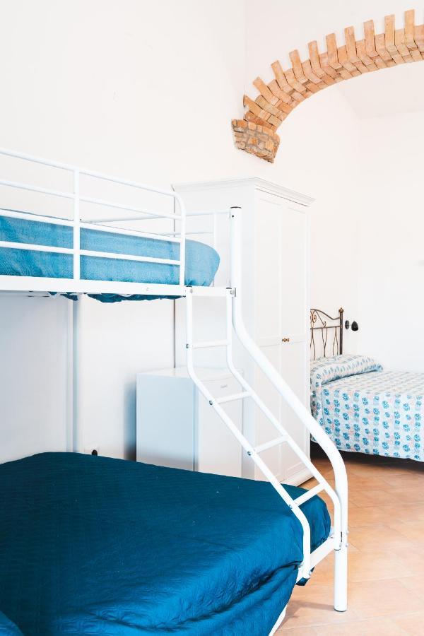 Agriturismo Irghitula ポザーダ エクステリア 写真