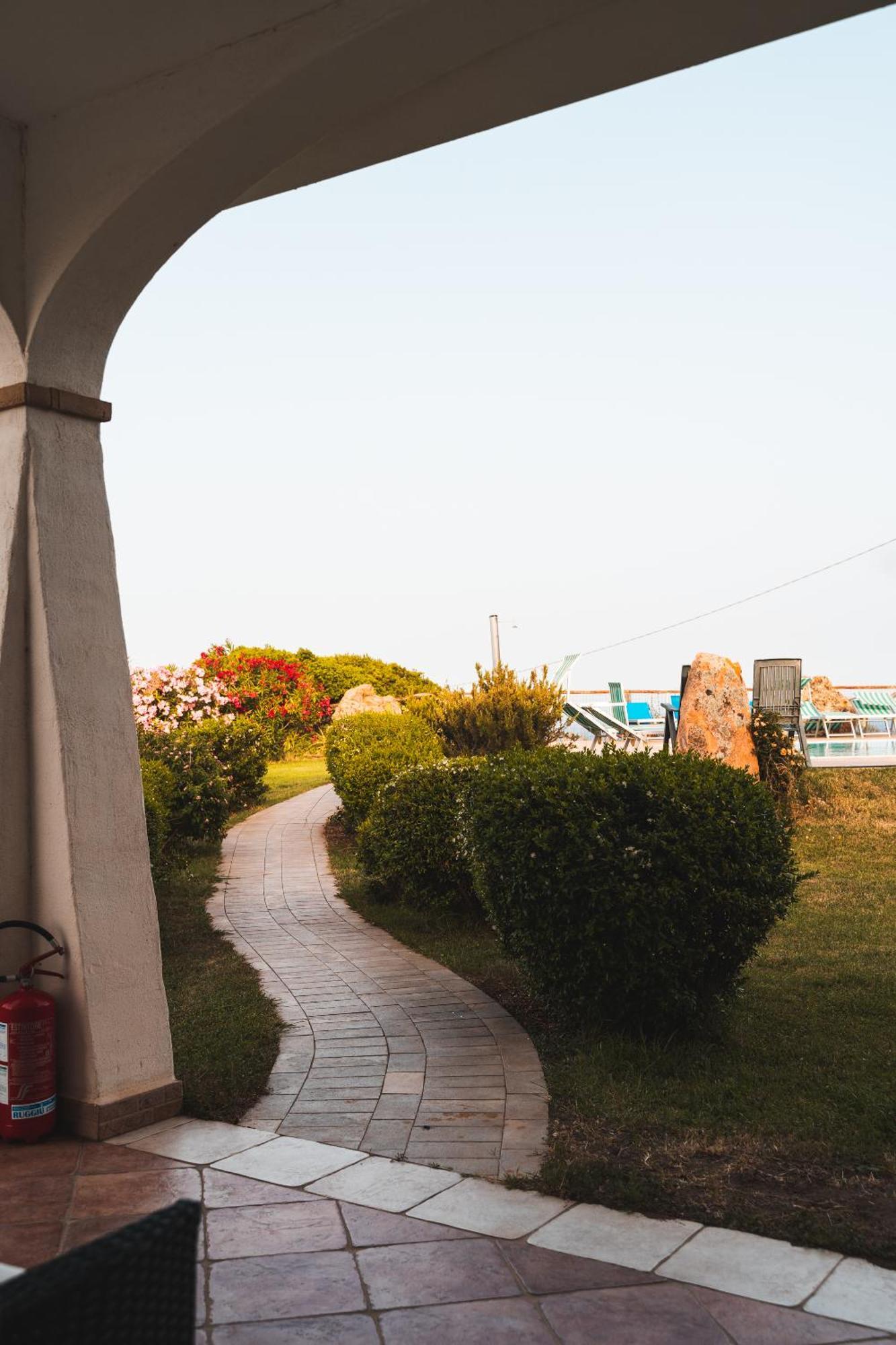 Agriturismo Irghitula ポザーダ エクステリア 写真