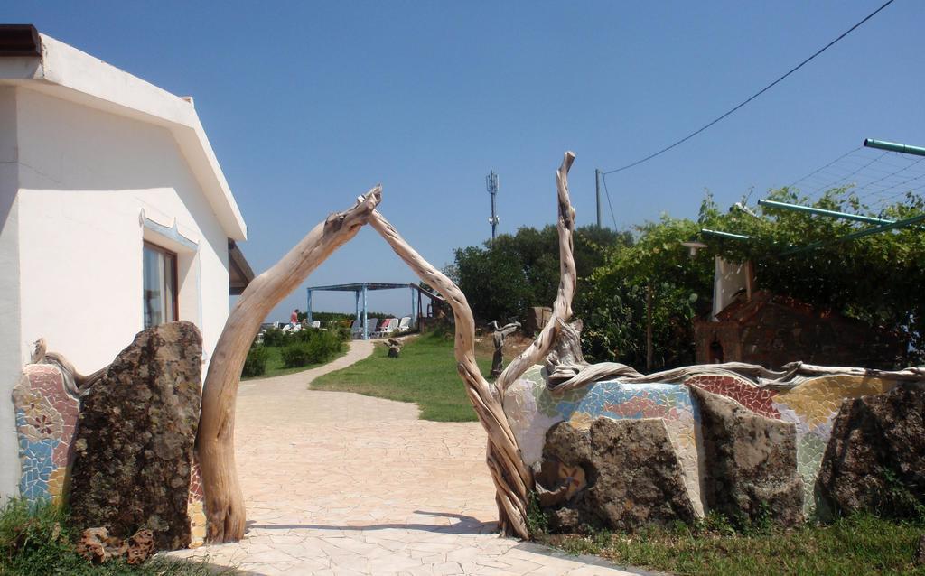 Agriturismo Irghitula ポザーダ エクステリア 写真